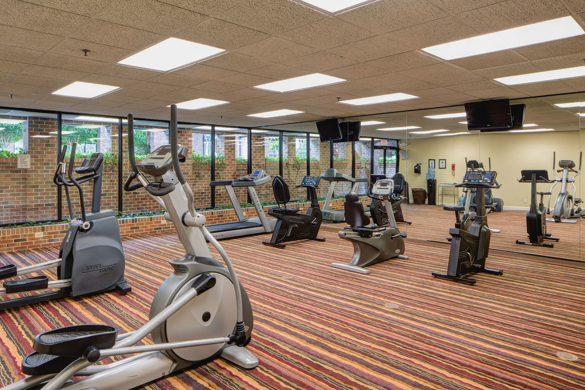 Holiday Inn Chicago Sw-Countryside Confctr By Ihg Екстер'єр фото